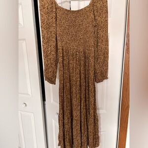Chic Long Sleeve Floral Dress in Brown